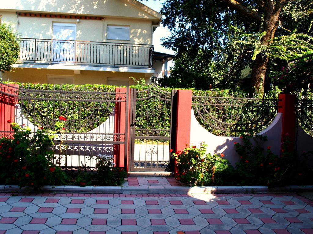 Friendly House Ulcinj Exterior foto